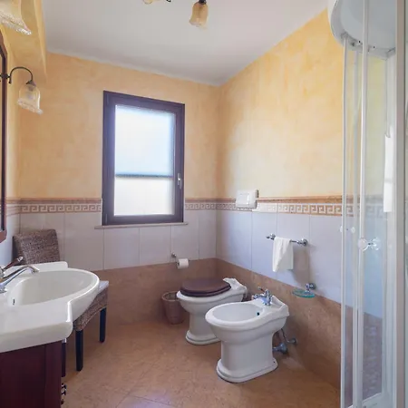 Panoramica Con Piscina Sul Mare Cinisi
