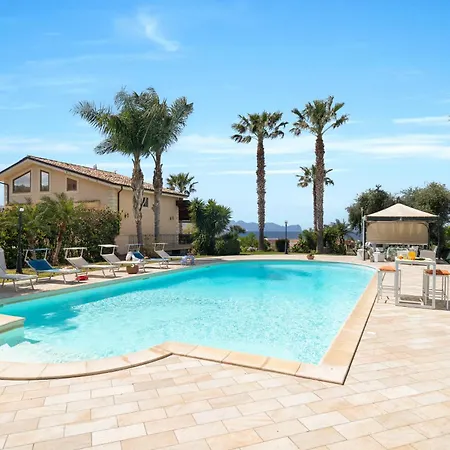 Villa Panoramica Con Piscina Sul Mare