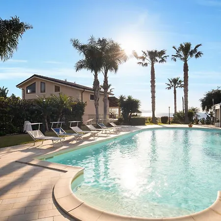 Panoramica Con Piscina Sul Mare Villa Cinisi
