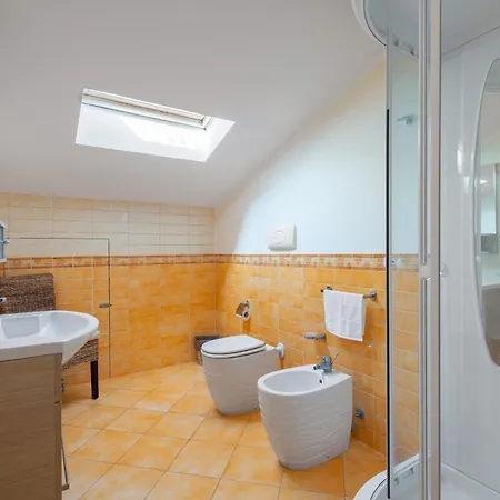 فيلة Panoramica Con Piscina Sul Mare